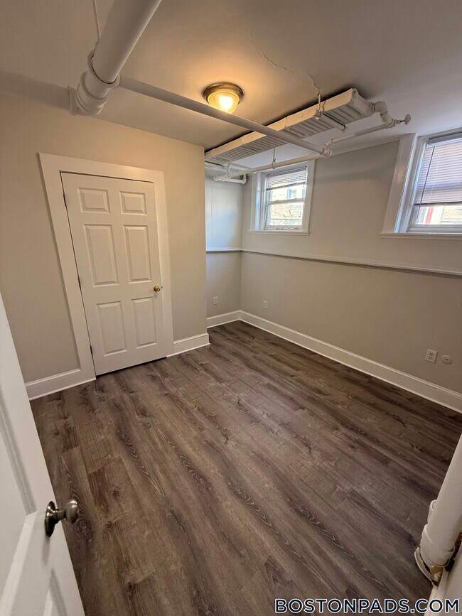 Foto del edificio - 241 Freeman St