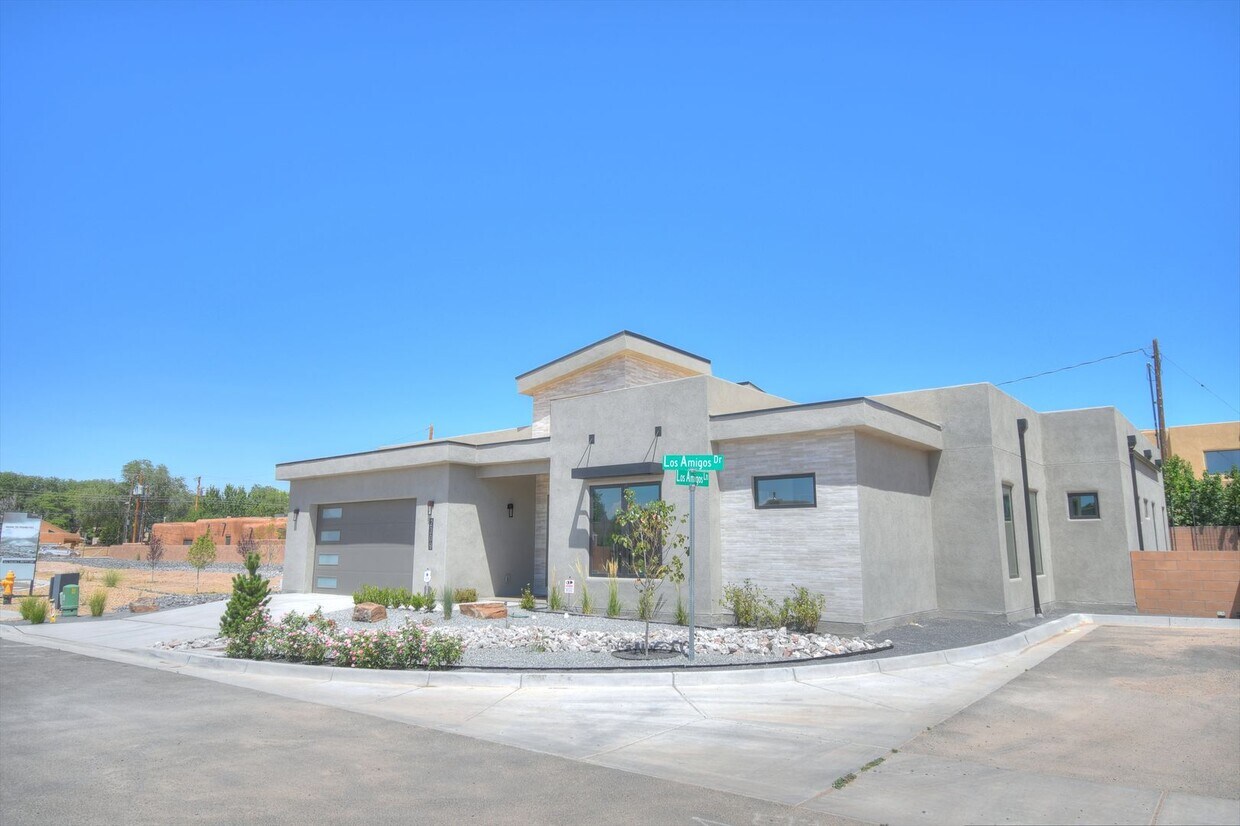 Foto principal - Brand New 3bd/2ba Available