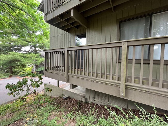 Foto del edificio - Charming 1Bd + 1Ba Condo in West Haven-Syl...