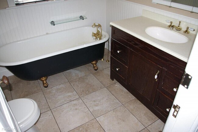 Building Photo - 4 br, 2 bath House - 2818 Rockville Rd