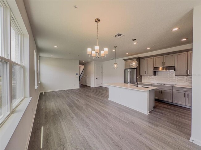 Building Photo - 1668 Crowncrest Dr