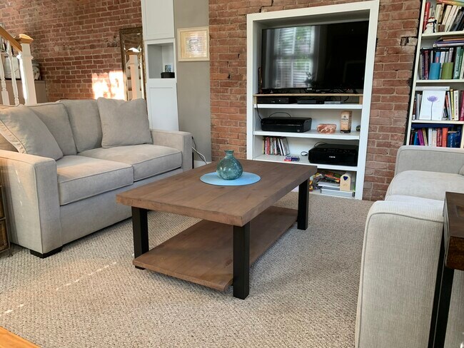 Living Room - 1339 W North Ave