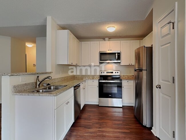 Building Photo - 4705 Silverdene St
