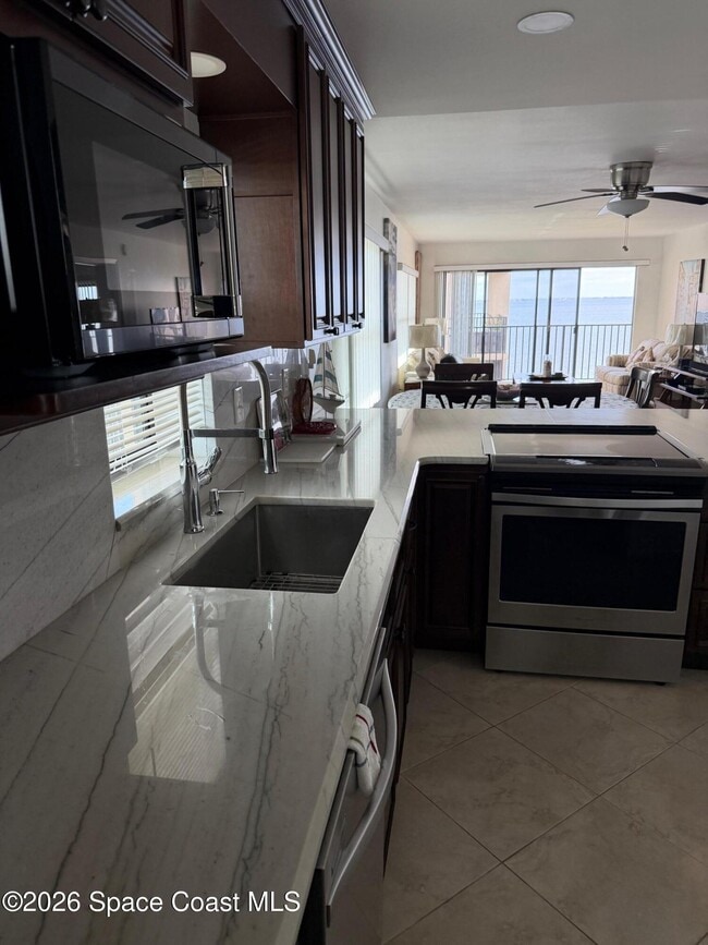 Foto del edificio - 201 International Dr