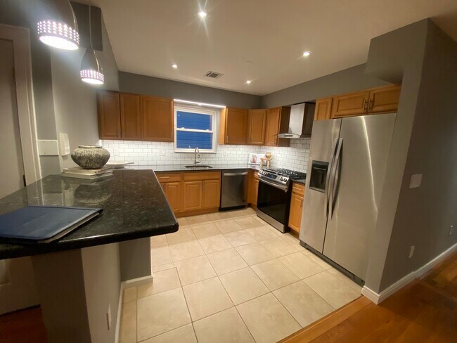 Cocina - 862 S 19th St