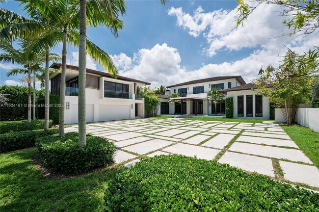 Foto del edificio - 9000 SW 63rd Ct