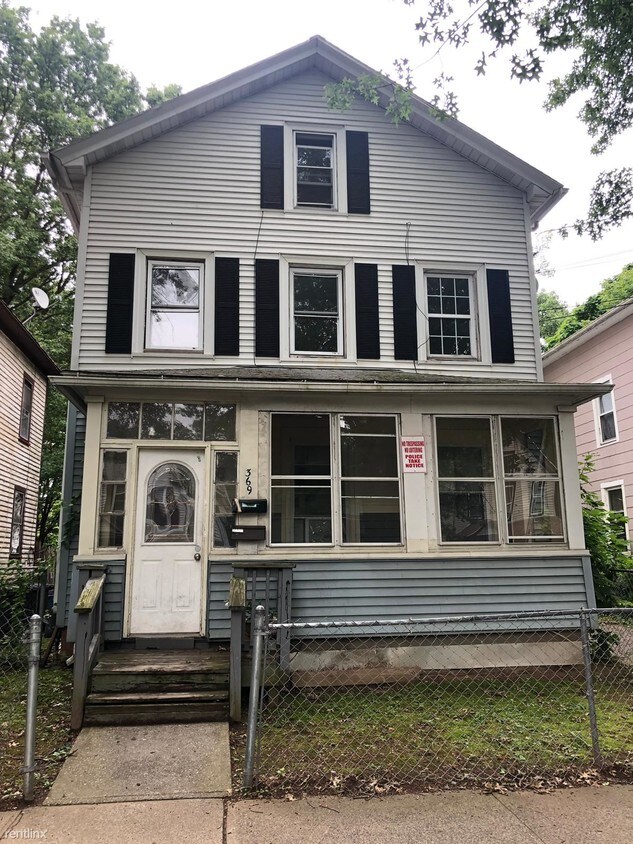 4 br, 1 bath - 369 Shelton Ave Fl 2 - 4 br, 1 bath  - 369 Shelton Ave Fl 2