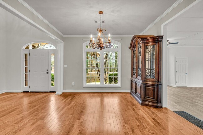 Foto del edificio - Renovated 4 bedroom 2 Bath Home for Rent!