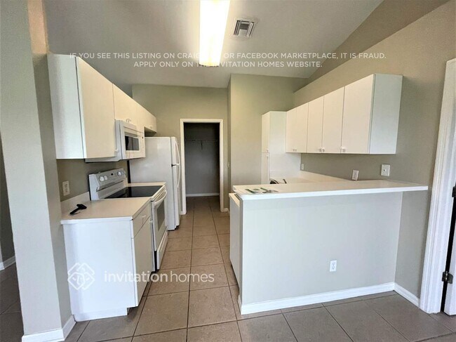 Foto del edificio - 813 SW 10th Pl