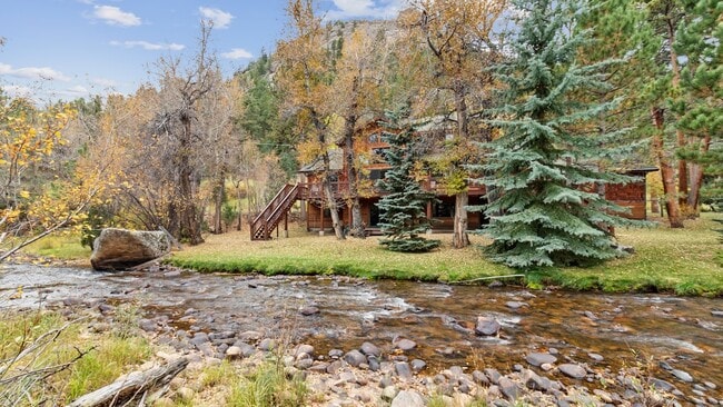 Photo - 410 Fall River Ln House