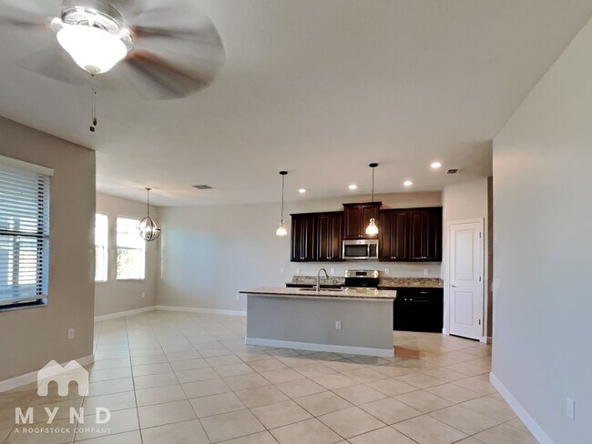 Foto del edificio - 10159 Newminster Loop