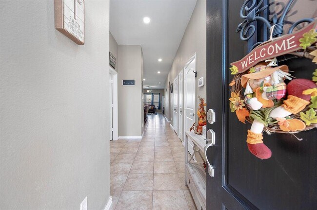 Foto del edificio - 8807 Harvest River Dr