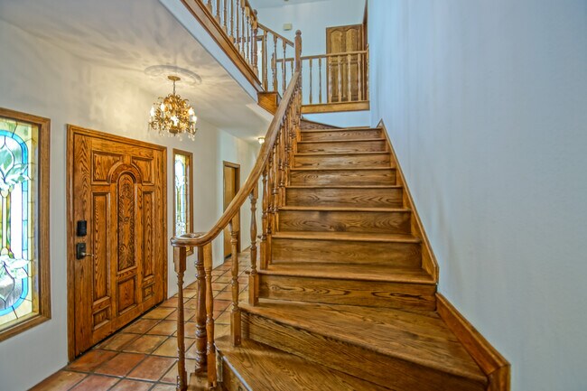 Foto del edificio - 3229 Raintree Ave