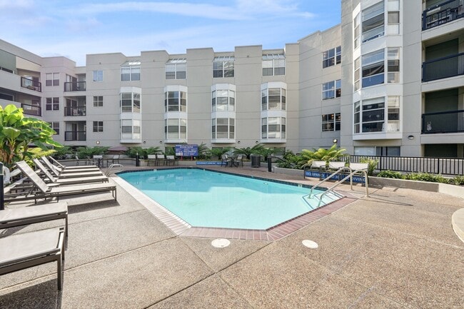 Foto del edificio - Bayside Village