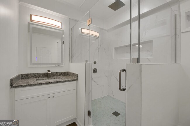 Foto del edificio - 137 Hillcrest Dr SE