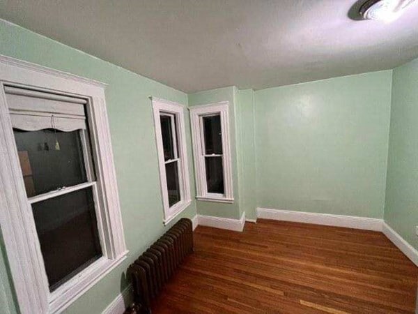 Building Photo - 376 Ferry St