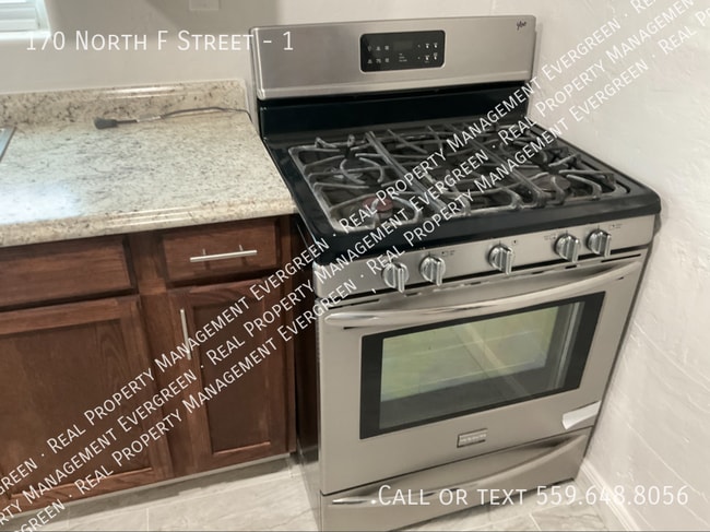 Building Photo - 170 N F St