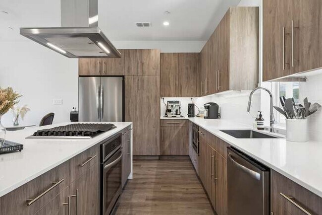 Foto del edificio - 4726 Manett St