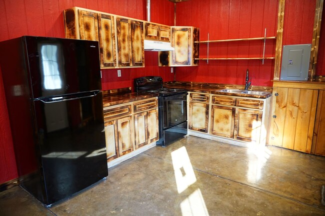 Foto del edificio - Rustic Home in Heart of Martin!