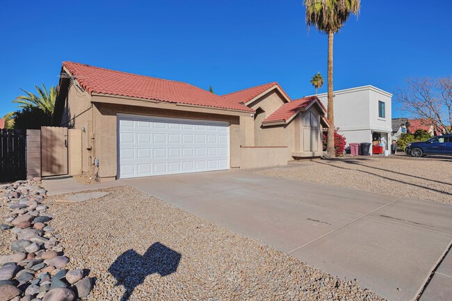 Foto del edificio - Beautiful 3 Bed Home in Scottsdale with Pr...