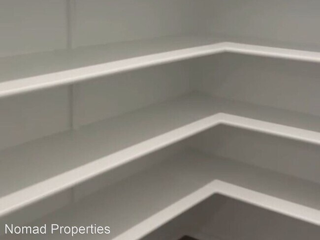 Foto del edificio - 5 br, 3 bath House - 4633 Teverola Dr
