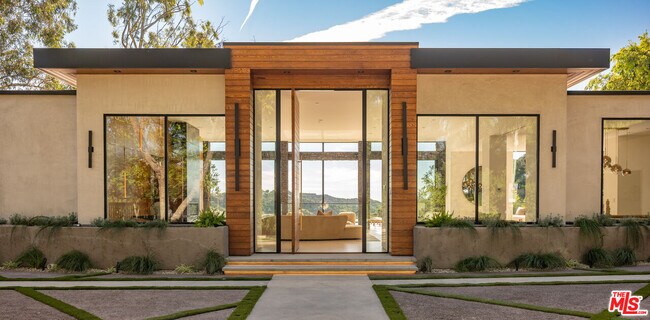 Building Photo - 12752 Mulholland Dr