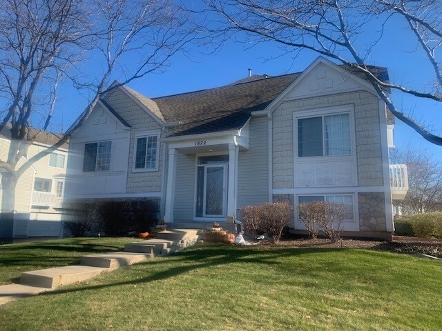 Primary Photo - 1872 Middlebury Dr