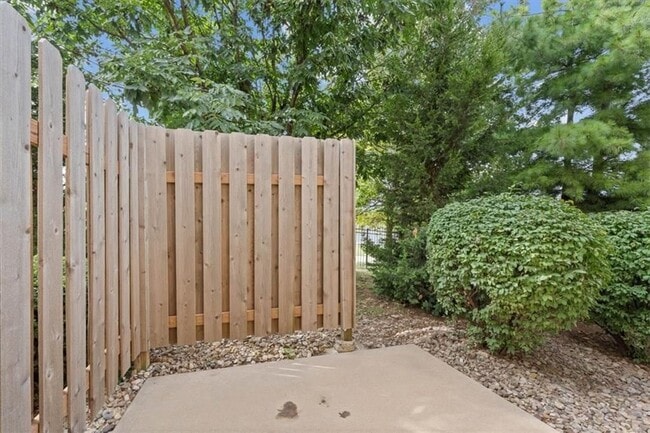Building Photo - 7839 W 158th Ct