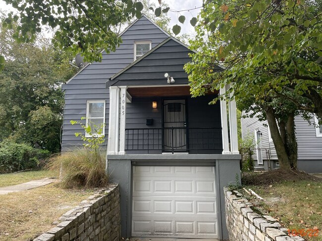 Building Photo - 7005 La Boiteaux Ave