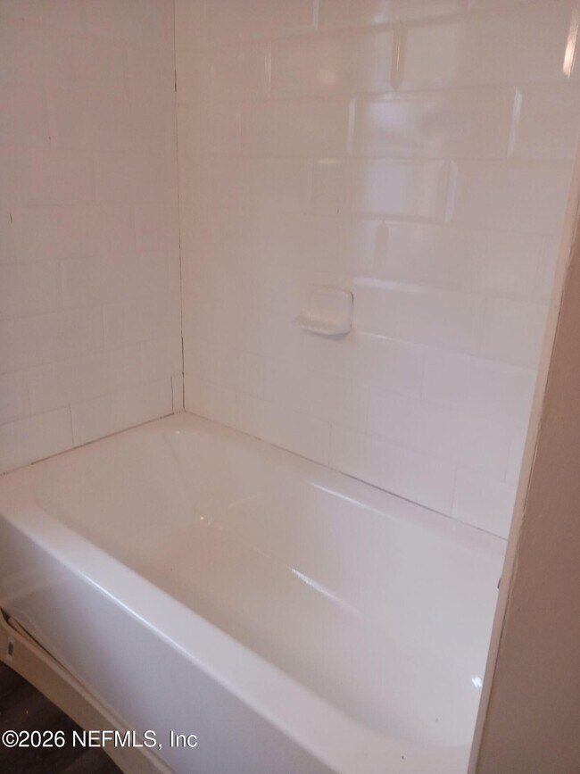 Foto del edificio - 1137 E 14th St