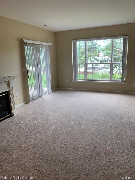 Foto del edificio - 16769 Carriage Way