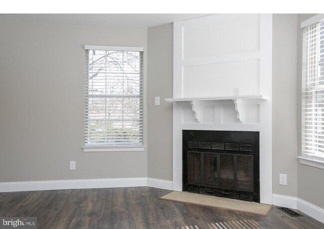Building Photo - 129 Ellis St