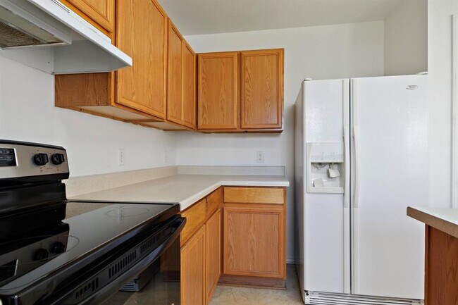 Building Photo - 2207 Kuykendall Dr