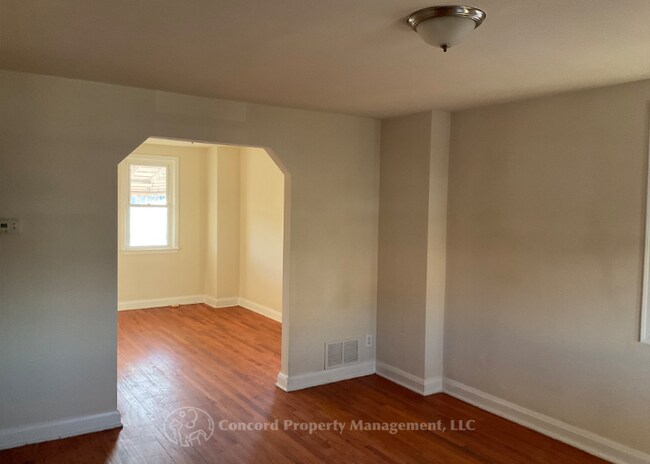 Building Photo - 2100 Harman Ave