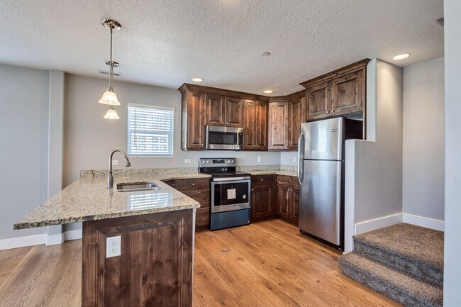 Foto del edificio - 774 715 S