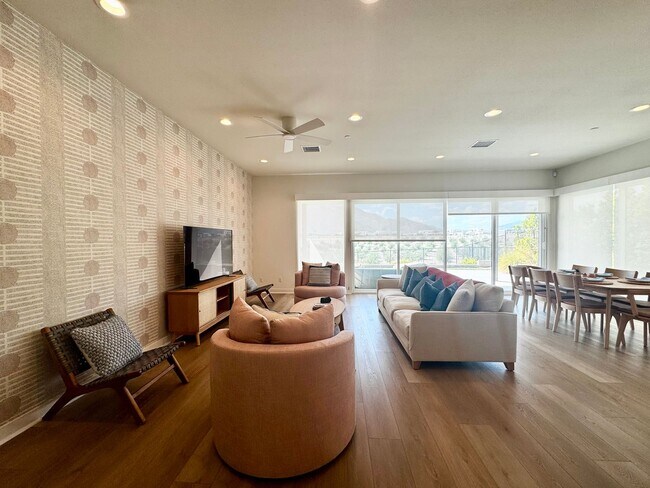 Foto del edificio - AVAILABLE NOW! STUNNING 3 Bedroom/2.5 bathroom in the highly desired Miralon Community! MOVE IN S...
