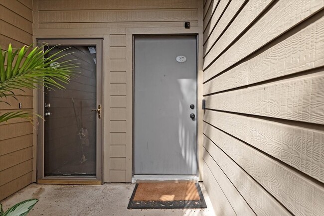 Photo - 10047 Westpark Drive Unit 33 Apartment