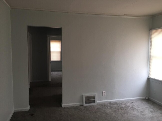 Building Photo - 7755 Greenview