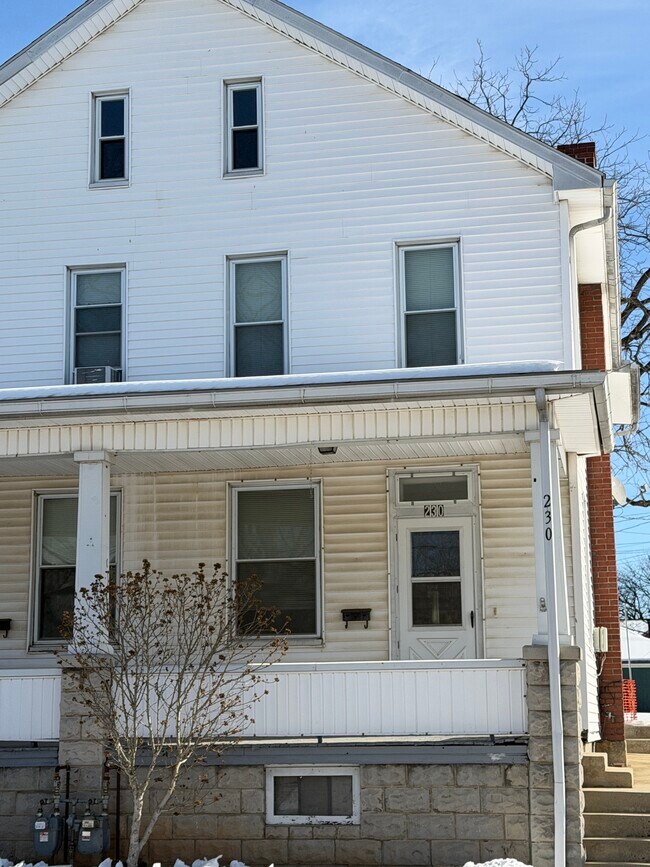 Foto del edificio - 230 Adelia St