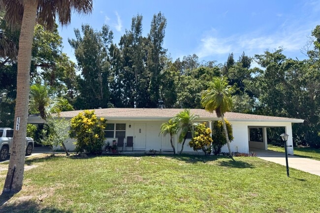 Foto del edificio - 2555 Granada Ave