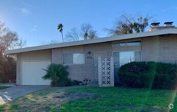 Building Photo - 1425-1427 Topaz Way