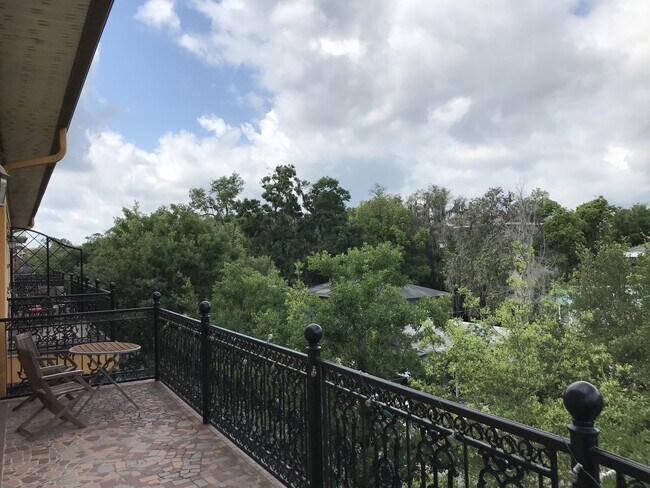 Building Photo - Jackson Square - 2 Bedroom, 2 Bathroom Condo