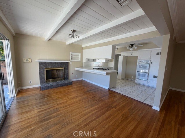 Building Photo - 5032 Fiesta Ave