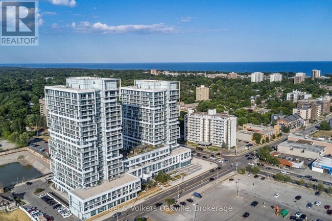 Building Photo - 65-865 Speers Rd