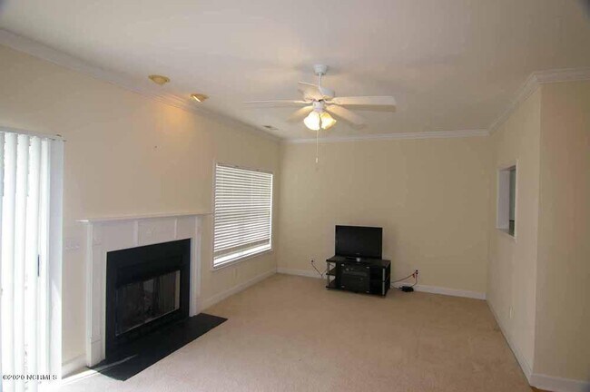 Foto del edificio - 104 Oak Towne Dr