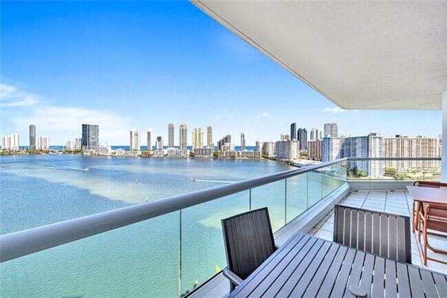 Foto del edificio - 2600 Island Blvd