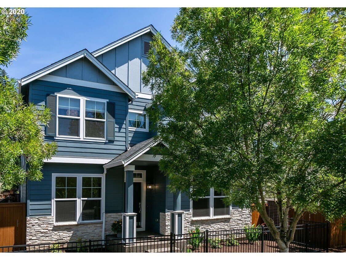 153 NE Porto Way, Hillsboro, OR 97124 House Rental in Hillsboro, OR