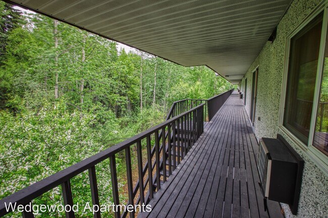Building Photo - 412 Wedgewood Dr