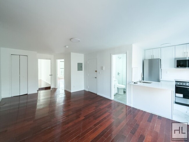 Building Photo - FULTON STREET / Available Now – No Fee! Sp...