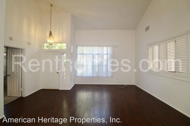 Building Photo - 4 br, 3 bath House - 11167 Caminito Inocenta